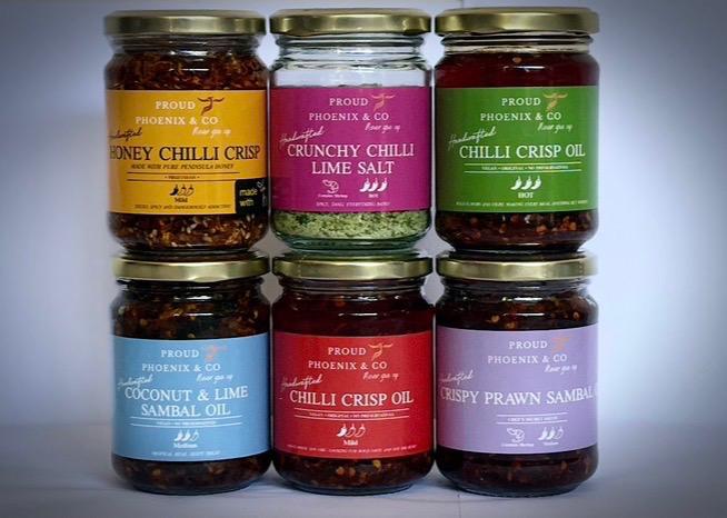 Comes with 6 Jars of Chilli oils and a Crunchy Chilli Lime Salt.
